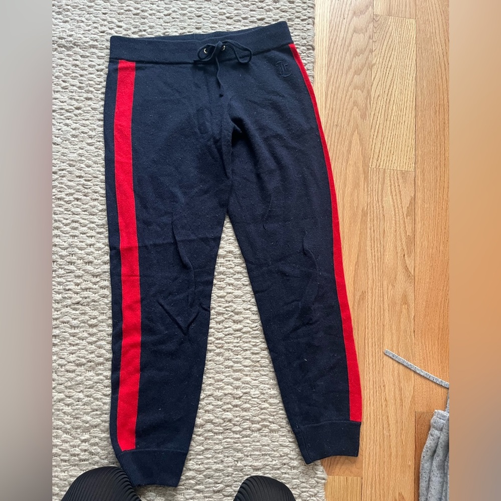 Cashmere sweats